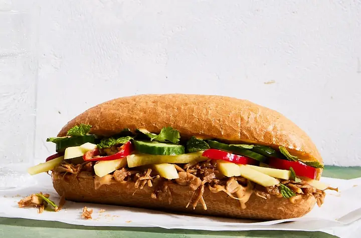 Hướng Dẫn Chi Tiết Cách Làm Bánh Mì Việt Nam Tại Nhà