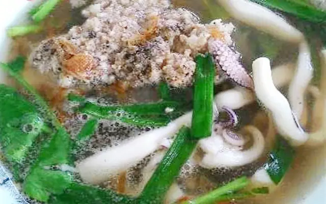 Khám Phá Hủ Tiếu Mực Chợ Lách: Vị Ngon Nức Lời Từ Cà Mau