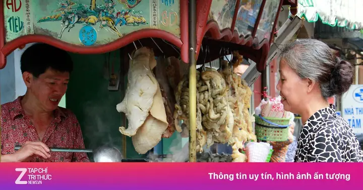 Hủ Tiếu Sài Gòn Xưa: Khám Phá Vị Ngon Quyến Rũ Từ Lối Ẩm Thực Đậm Chất Thành Phố Hủ Tiếu Sài Gòn Xưa: Khám Phá Vị Ngon Quyến Rũ Từ Lối Ẩm Thực Đậm Chất Thành Phố
