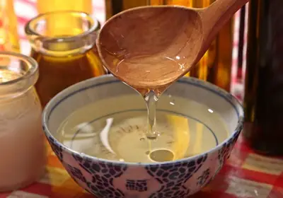Trứng Chiên Dùng Dầu Gì Là Tốt Nhất? Khám Phá 7 Loại Dầu Phổ Biến