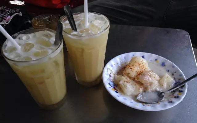 Khoai Mì Hấp Nước Cốt Dừa Củ Chi: Hương Vị Đặc Trưng Của Quê Hương Phương Nam
