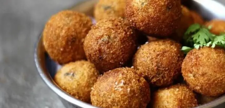 Khoai Môn Lệ Phố Là Gì? Nguồn Gốc, Ý Nghĩa Và Các Biến Thể Nổi Tiếng Khoai Môn Lệ Phố Là Gì? Nguồn Gốc, Ý Nghĩa Và Các Biến Thể Nổi Tiếng