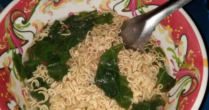 Cách Nấu Canh Thịt Gà Ngon Ngọt Với Các Loại Lá Dân Dã
