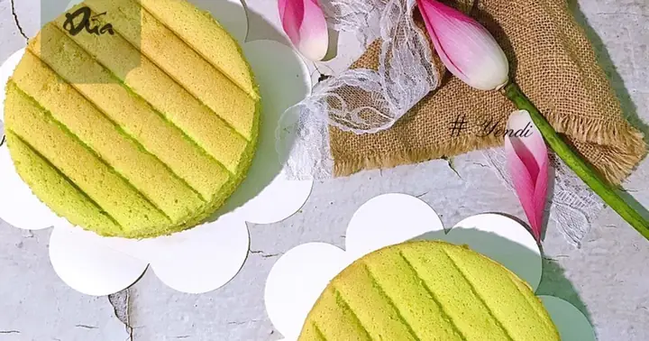 Hướng Dẫn Làm Bánh Bông Lan Lá Dứa Thơm Ngon, Xốp Mịn Tại Nhà