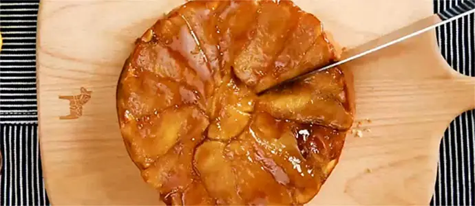 Hướng Dẫn Làm Bánh Táo Bằng Nồi Cơm Điện Ngon Chuẩn Vị Nhà Làm