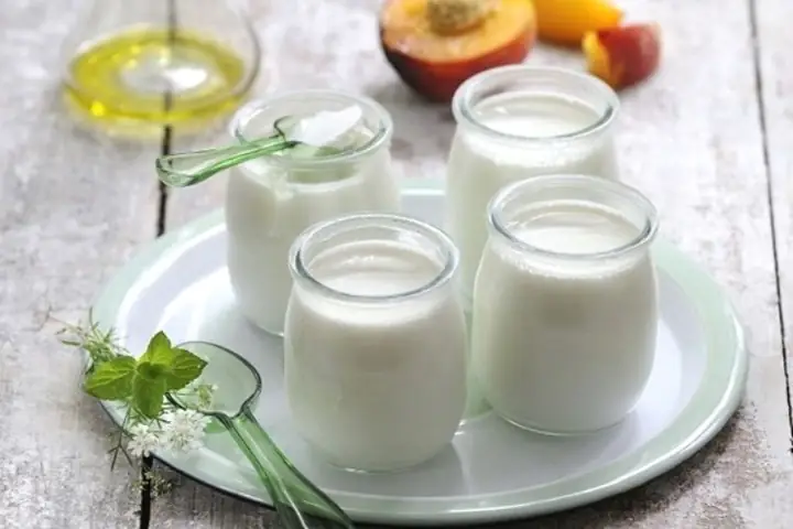 Làm Sữa Chua Bằng Sữa Tươi Có Đường Được Không