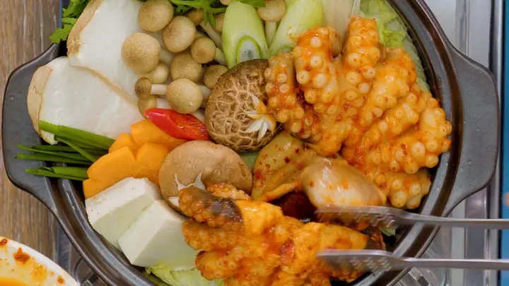 Review Top 5 Món Lẩu Bạch Tuộc Hàn Quốc: Đâu Là Lựa Chọn Tốt Nhất Cho Thực Khách?