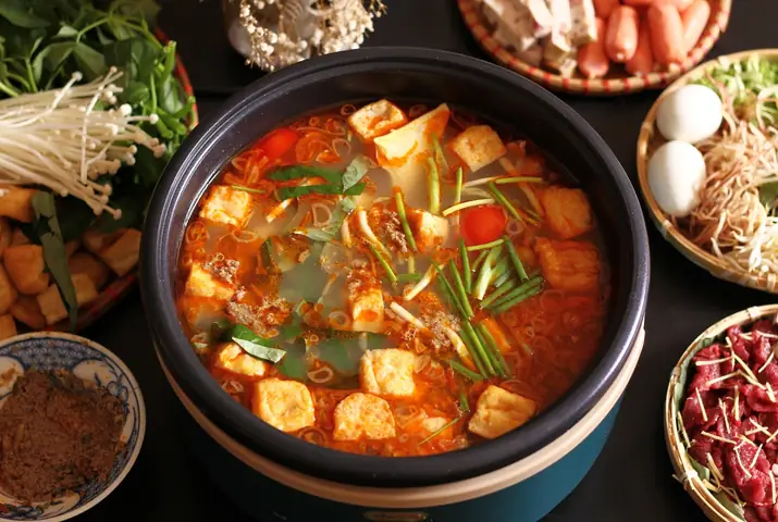 Lẩu Bắp Bò Riêu Cua: Khám Phá Vị Ngon Tuyệt Đỉnh Trong Nồi Lẩu Đậm Đà Lẩu Bắp Bò Riêu Cua: Khám Phá Vị Ngon Tuyệt Đỉnh Trong Nồi Lẩu Đậm Đà