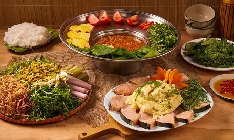 Đánh Giá Chi Tiết Lẩu Cá Tầm Măng Đen: So Sánh 4 Thương Hiệu Hot Nhất