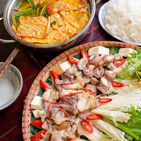 Cách Nấu Lẩu Đuôi Bò Nấu Chao Thơm Ngon Chuẩn Vị Tại Nhà