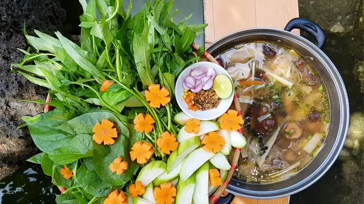 Cách Làm Lẩu Gà Nấu Măng Chua Thơm Ngon, Chuẩn Vị Cho Ngày Se Lạnh
