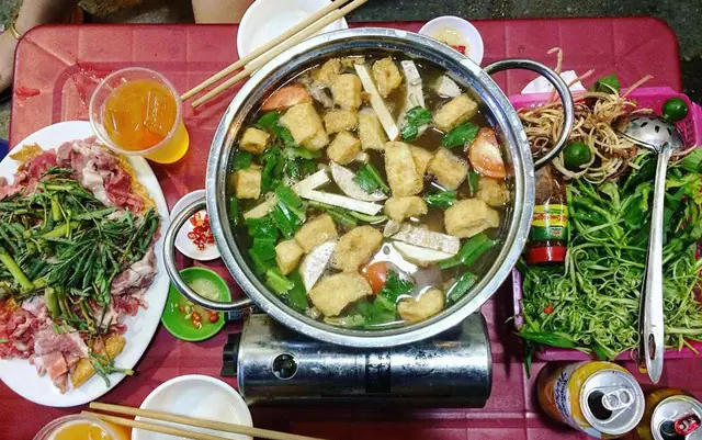 Khám Phá Bí Quyết Nấu Lẩu Riêu Cua Long Bẹt Chuẩn Vị Hà Nội