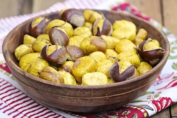 Cách Luộc Hạt Dẻ Bằng Lò Vi Sóng Thơm Ngon, Bùi Bùi Chỉ Trong Vài Phút Cách Luộc Hạt Dẻ Bằng Lò Vi Sóng Thơm Ngon, Bùi Bùi Chỉ Trong Vài Phút