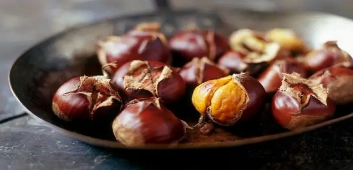 Cách Luộc Hạt Dẻ Bằng Lò Vi Sóng Thơm Ngon, Bùi Bùi Chỉ Trong Vài Phút Cách Luộc Hạt Dẻ Bằng Lò Vi Sóng Thơm Ngon, Bùi Bùi Chỉ Trong Vài Phút