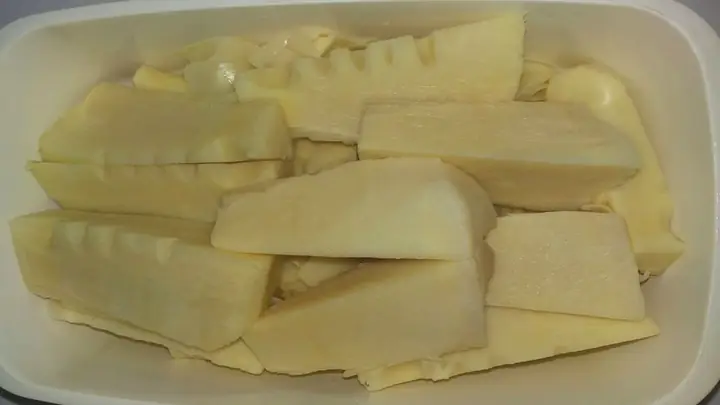 Luộc Măng Bao Nhiêu Phút Thì Chín Và Giữ Được Độ Giòn Ngon?