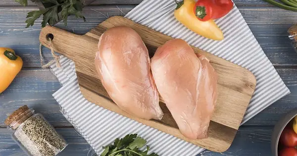 So Sánh Lườn Gà Và Ức Gà: Loại Nào Tốt Hơn Cho Bữa Ăn Của Bạn?