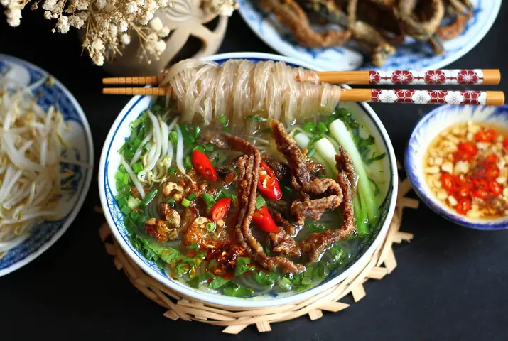 Lươn Nấu Với Củ Dền Được Không? Giải Đáp Chi Tiết Và 3 Công Thức Nấu Ngon