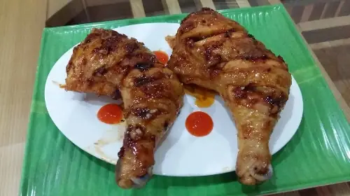 Má Đùi Gà Áp Chảo: Công Thức Chi Tiết Và Bí Quyết Để Có Lớp Da Giòn Rụm