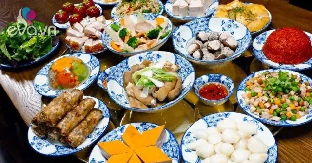 Mâm Cơm Hóa Vàng Ngày Tết