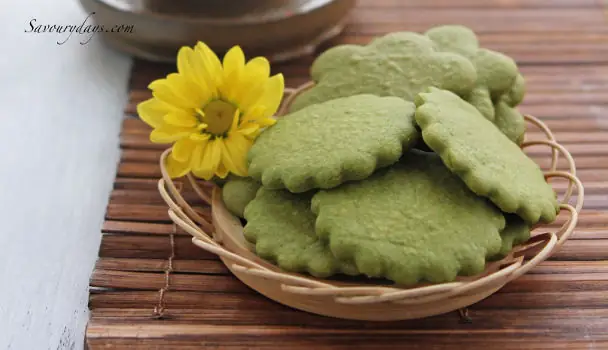 Matcha Trà Xanh Kem Tươi: Đánh Giá Chi Tiết 5 Loại Ngon Nhất & Cách Pha Chuẩn Vị Matcha Trà Xanh Kem Tươi: Đánh Giá Chi Tiết 5 Loại Ngon Nhất & Cách Pha Chuẩn Vị