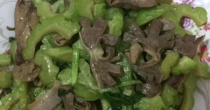 Mề Gà Xào Mướp Đắng: Bí Quyết Chế Biến Món Ngon Đưa Cơm