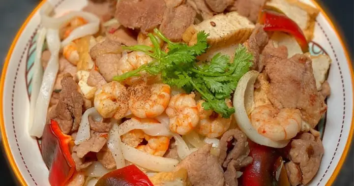 Đánh Giá Chi Tiết: Mì Quảng Xào Thập Cẩm Có Thực Sự Ngon Và Đáng Thử?