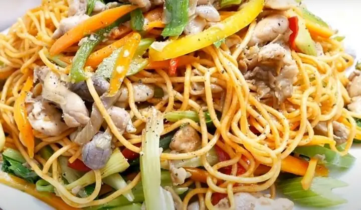 Đánh Giá Chi Tiết 5 Thương Hiệu Mì Xào Gà Chua Cay Chuẩn Vị Nhà Hàng