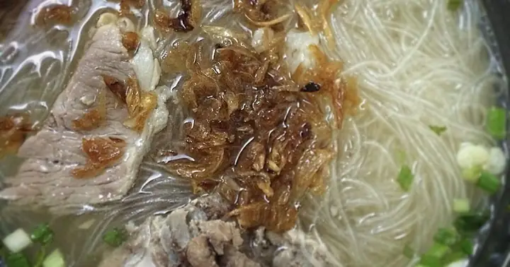 Miến Phú Hương Làm Từ Gì? Nguồn Gốc, Đặc Điểm Và Phân Biệt Với Các Loại Miến Khác