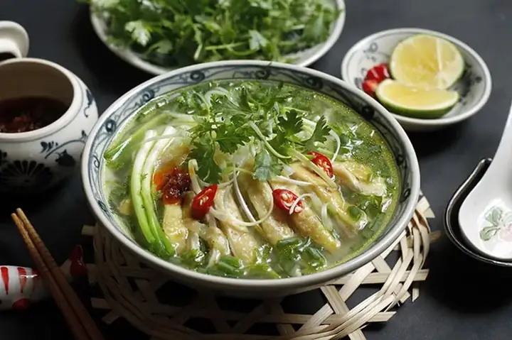 Top 10 Món Ăn Ít Calo Dễ Làm Cho Người Bận Rộn