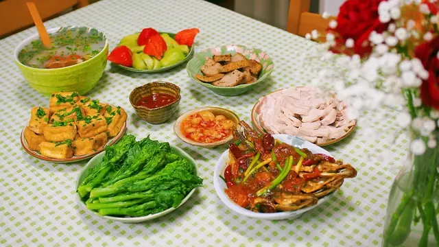 10 Món Ăn Ngon Hấp Dẫn Dễ Làm Cho Gia Đình Bất Cứ Lúc Nào
