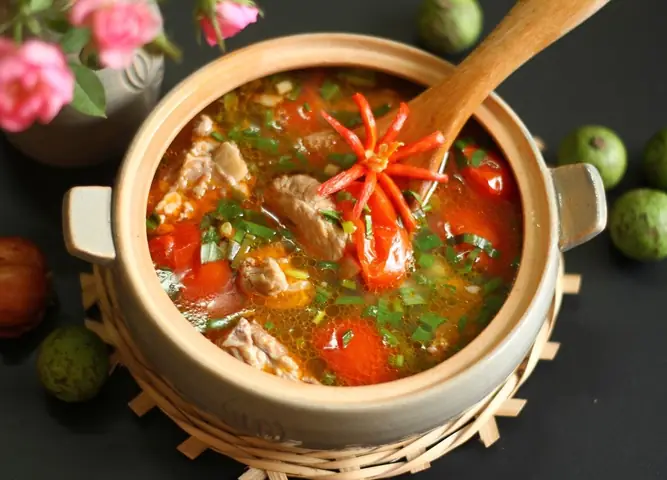 Món Canh Sườn Nấu Sấu: Bí Quyết Chế Biến Thơm Ngon, Chua Thanh Mát Cho Ngày Hè