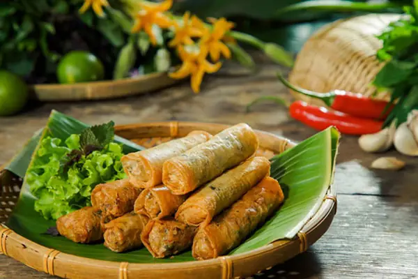 Top 10 Món Nem Cuốn Miền Bắc Đáng Thử Nhất: Đánh Giá Chi Tiết Từ Vị Truyền Thống