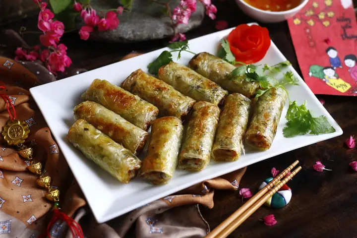 Top 10 Món Nem Cuốn Miền Bắc Đáng Thử Nhất: Đánh Giá Chi Tiết Từ Vị Truyền Thống