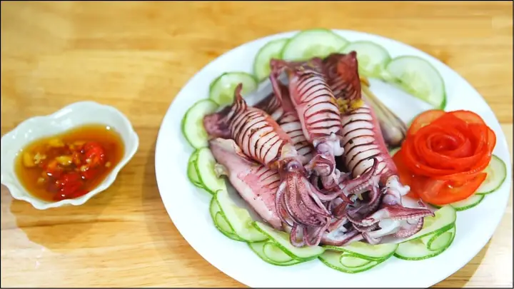Mực Hấp Bia Lá Ổi: Công Thức Biến Hóa Món Ngon Từ Đại Dương