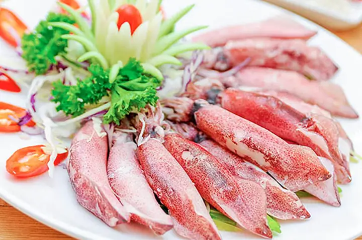 Mực Hấp Bia Lá Ổi: Công Thức Biến Hóa Món Ngon Từ Đại Dương