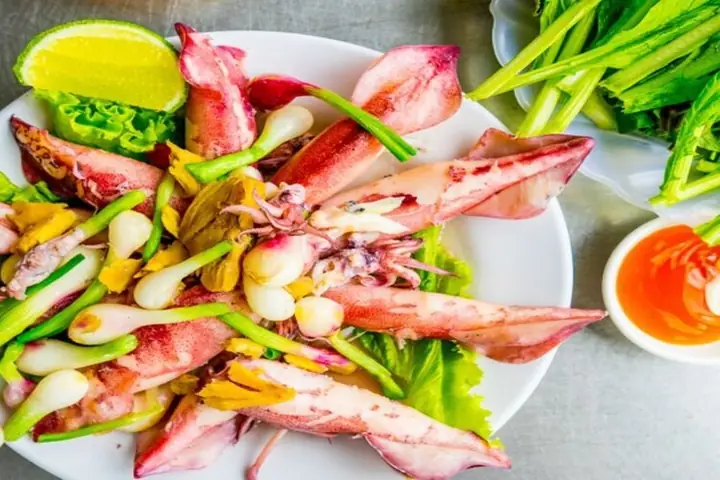 Đánh Giá Mực Hấp Gừng Ngon: Tiêu Chuẩn Vàng Cho Món Ăn Truyền Thống