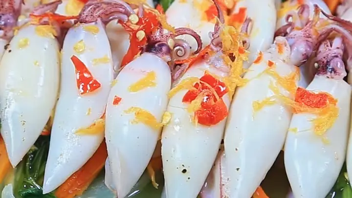 Đánh Giá Mực Hấp Gừng Ngon: Tiêu Chuẩn Vàng Cho Món Ăn Truyền Thống