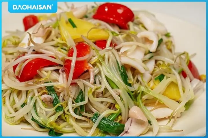 Cách Làm Mực Xào Giá Hành Tây Giòn Ngon, Đậm Đà Chuẩn Vị Tại Nhà