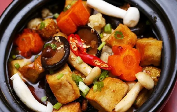 Mùng 1 Tết Có Nên Ăn Chay