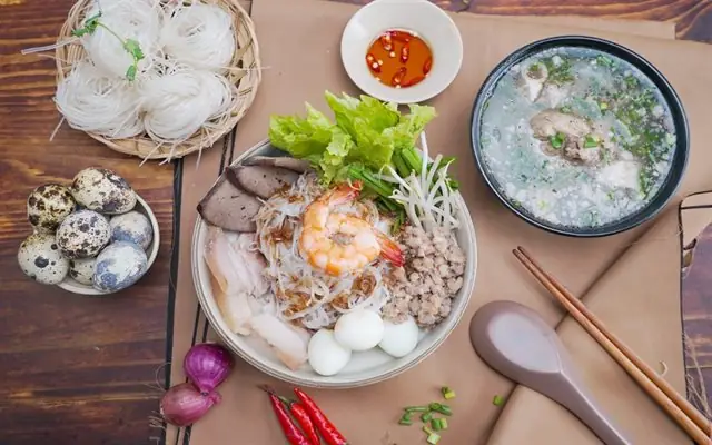 Hướng Dẫn Chi Tiết Cách Nấu Hủ Tiếu Nam Vang Thơm Ngon Chuẩn Vị Tại Nhà