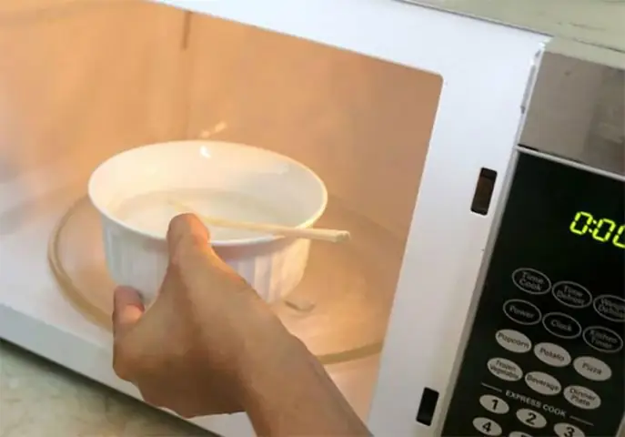 Nấu Nước Sôi Bằng Lò Vi Sóng: Hướng Dẫn An Toàn Và Chi Tiết Nhất