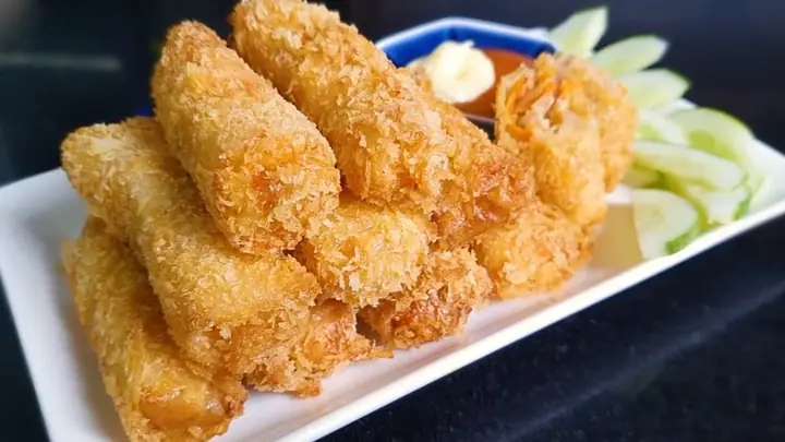 Nem Hải Sản Gồm Những Gì? Khám Phá Thành Phần Và Bí Quyết Tạo Nên Hương Vị Độc Đáo