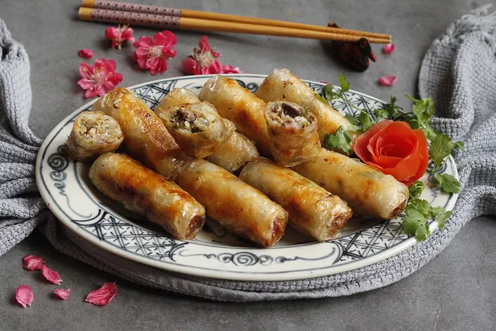 Các Nguyên Liệu Làm Nem Rán Chuẩn Vị Và Bí Quyết Vàng Cho Món Nem Giòn Rụm