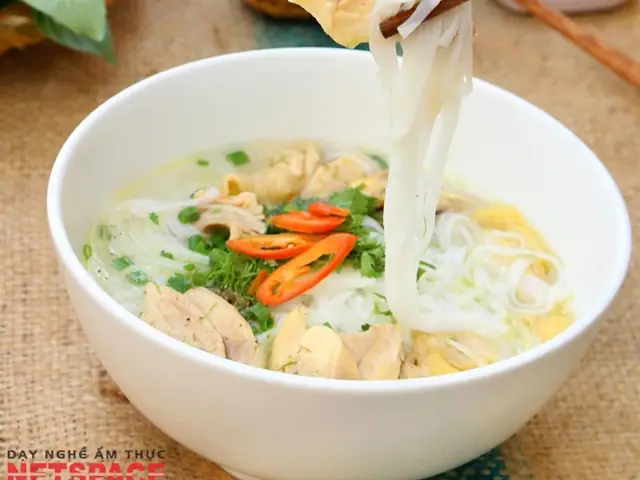 Các Loại Gia Vị Trong Nấu Phở Gà: Danh Sách Chi Tiết Cho Nồi Nước Dùng Thơm Ngon