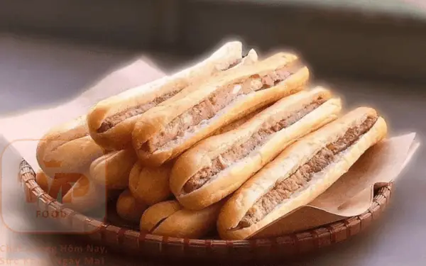 Nhân Bánh Mì Que Gồm Những Gì? Thành Phần, Dinh Dưỡng Và Các Loại Phổ Biến