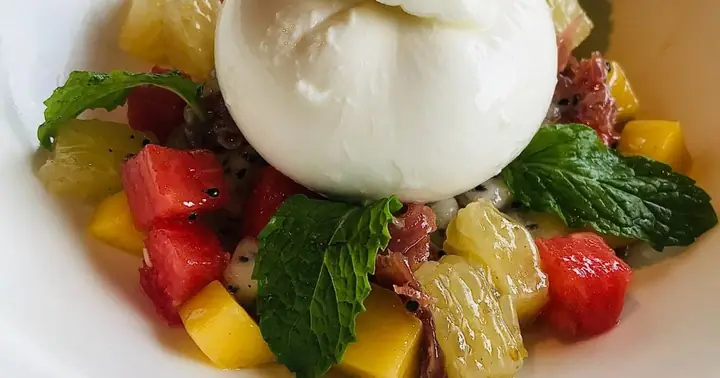 Khám Phá 15+ Những Loại Salad Trái Cây Ngon Nhất, Bổ Dưỡng Và Dễ Làm