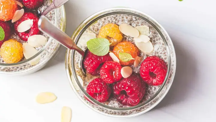 Uống Nước Trái Cây Hạt Chia Đúng Cách: Lợi Ích Và Hướng Dẫn Chi Tiết