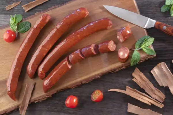 Cách Nướng Xúc Xích Bằng Nồi Chiên Không Dầu Ngon Như Ngoài Hàng Cách Nướng Xúc Xích Bằng Nồi Chiên Không Dầu Ngon Như Ngoài Hàng