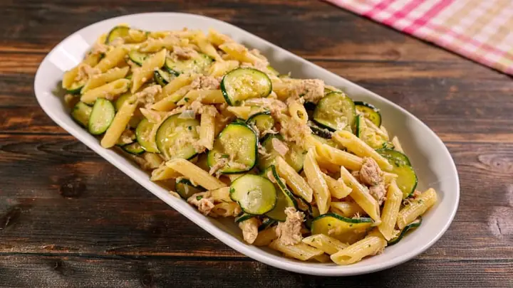 Pasta Con Zucchine E Tonno: Công Thức Nấu Món Ăn Ngon, Bổ Dưỡng Và Cách Biến Tấu Độc Đáo Pasta Con Zucchine E Tonno: Công Thức Nấu Món Ăn Ngon, Bổ Dưỡng Và Cách Biến Tấu Độc Đáo