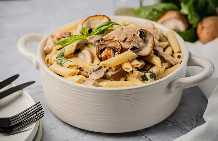 Mì Ống Với Gà Và Nấm: Công Thức Nấu Pasta Ngon Chuẩn Nhà Hàng